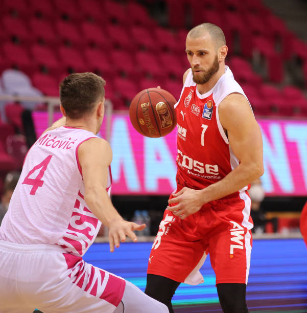 究格林斯比 究格林斯比